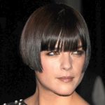 selma-blair-blunt-bangs-short-black-hair