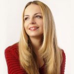 long-straight-hair-razor-cut-blonde